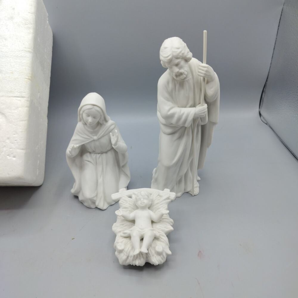 Vintage Homco THE HOLY FAMILY White Bisque Porcelain 3 Piece NATIVITY SET #5614